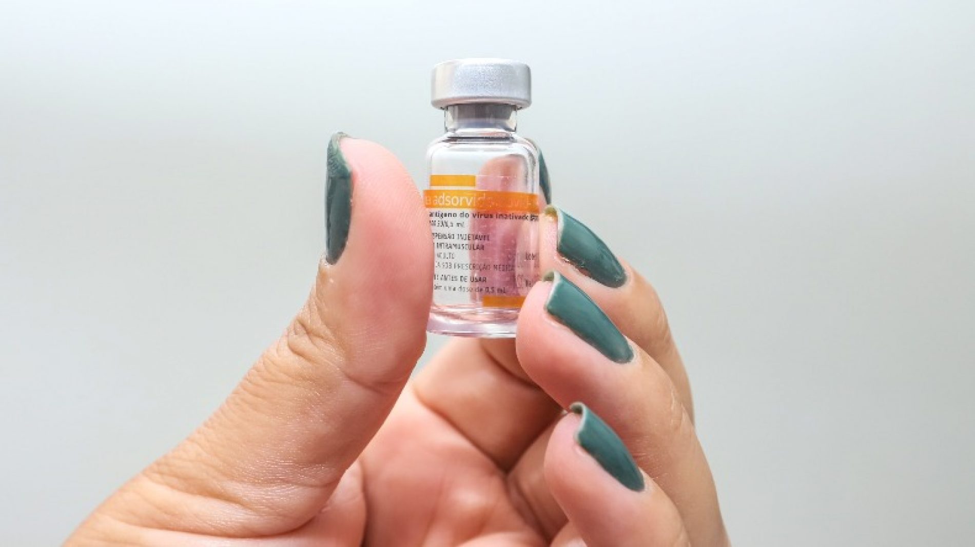 Tribunal suspende decisões que autorizaram entidades a importar vacinas sem doação ao SUS
