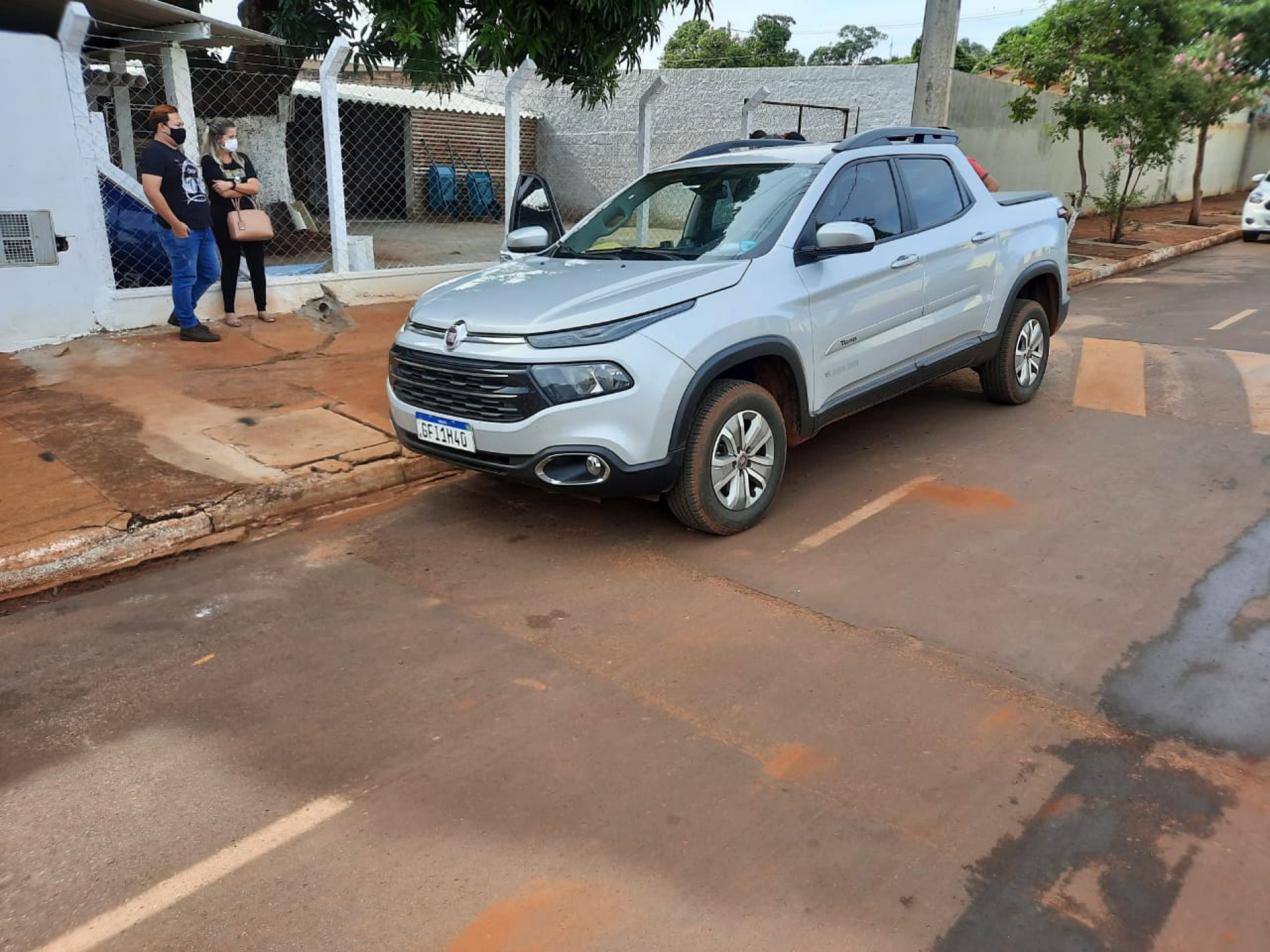 COLÔMBIA: Ladrões armados e encapuzados praticam dois roubos no intervalo de 40 minutos