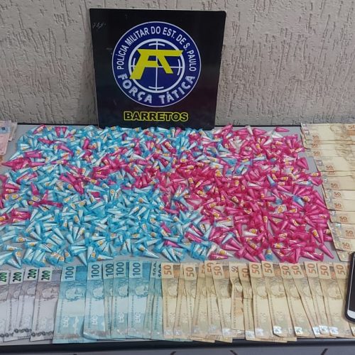 BARRETOS: Quatro homens são presos e um quilo de cocaína é apreendido em ação da Polícia Militar