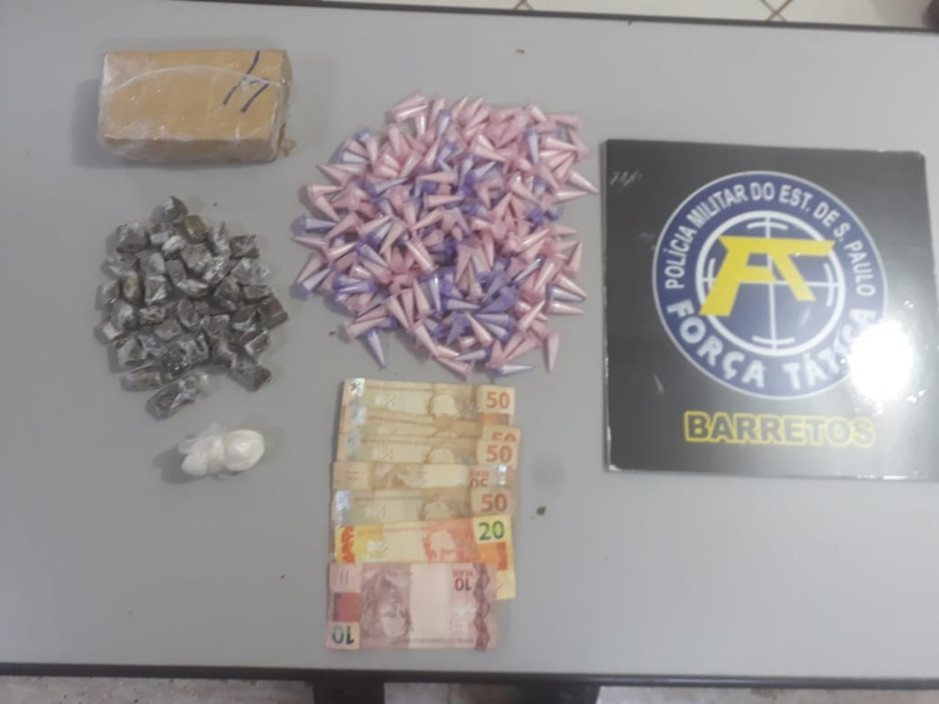 BARRETOS: Polícia Militar apreende menor com um quilo de drogas
