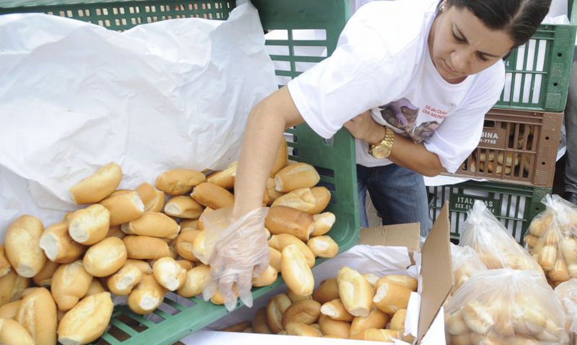 Pão francês poderá ser comercializado somente por quilo, a partir de junho
