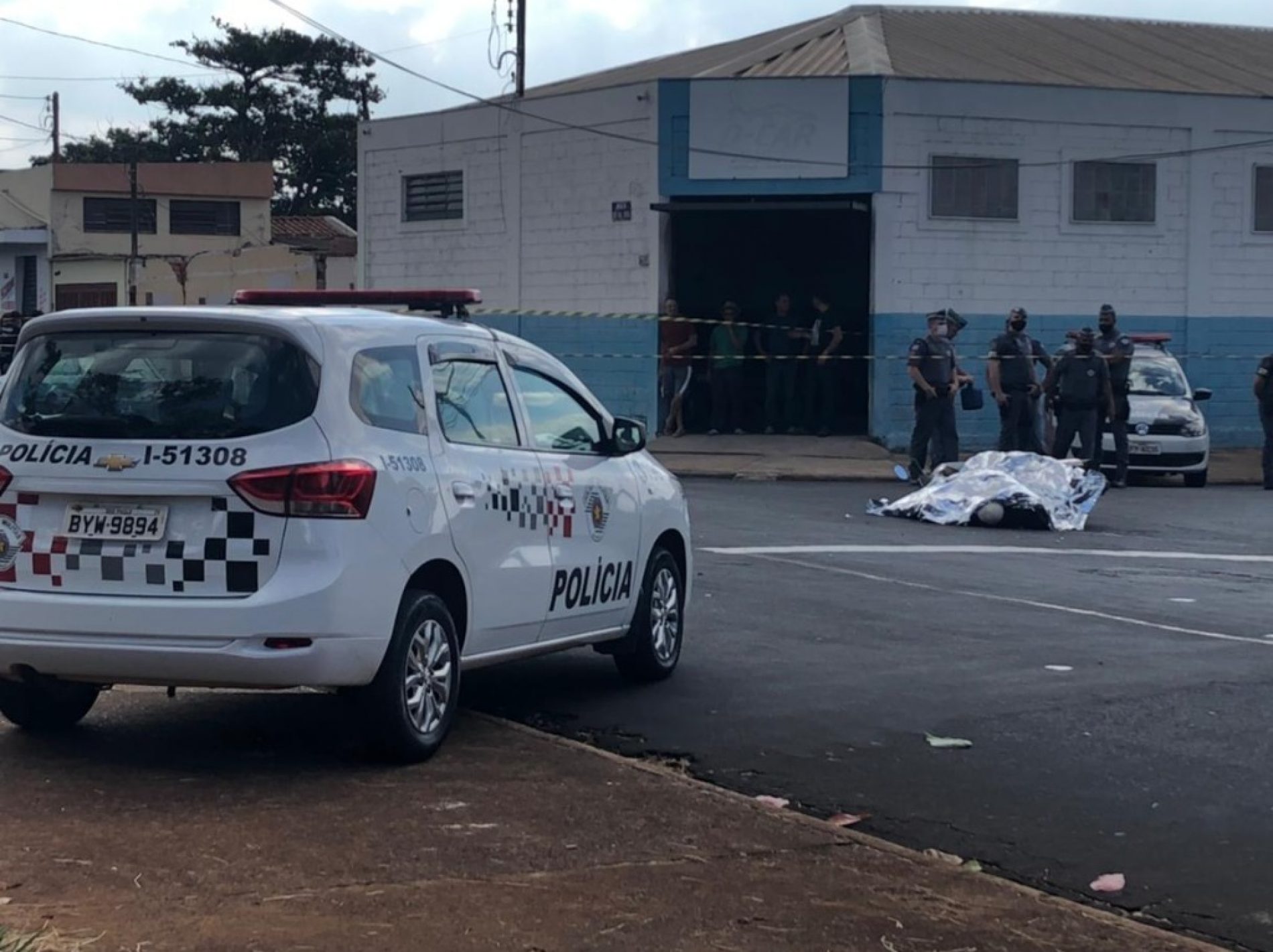 REGIÃO: Casal é executado enquanto estavam de moto