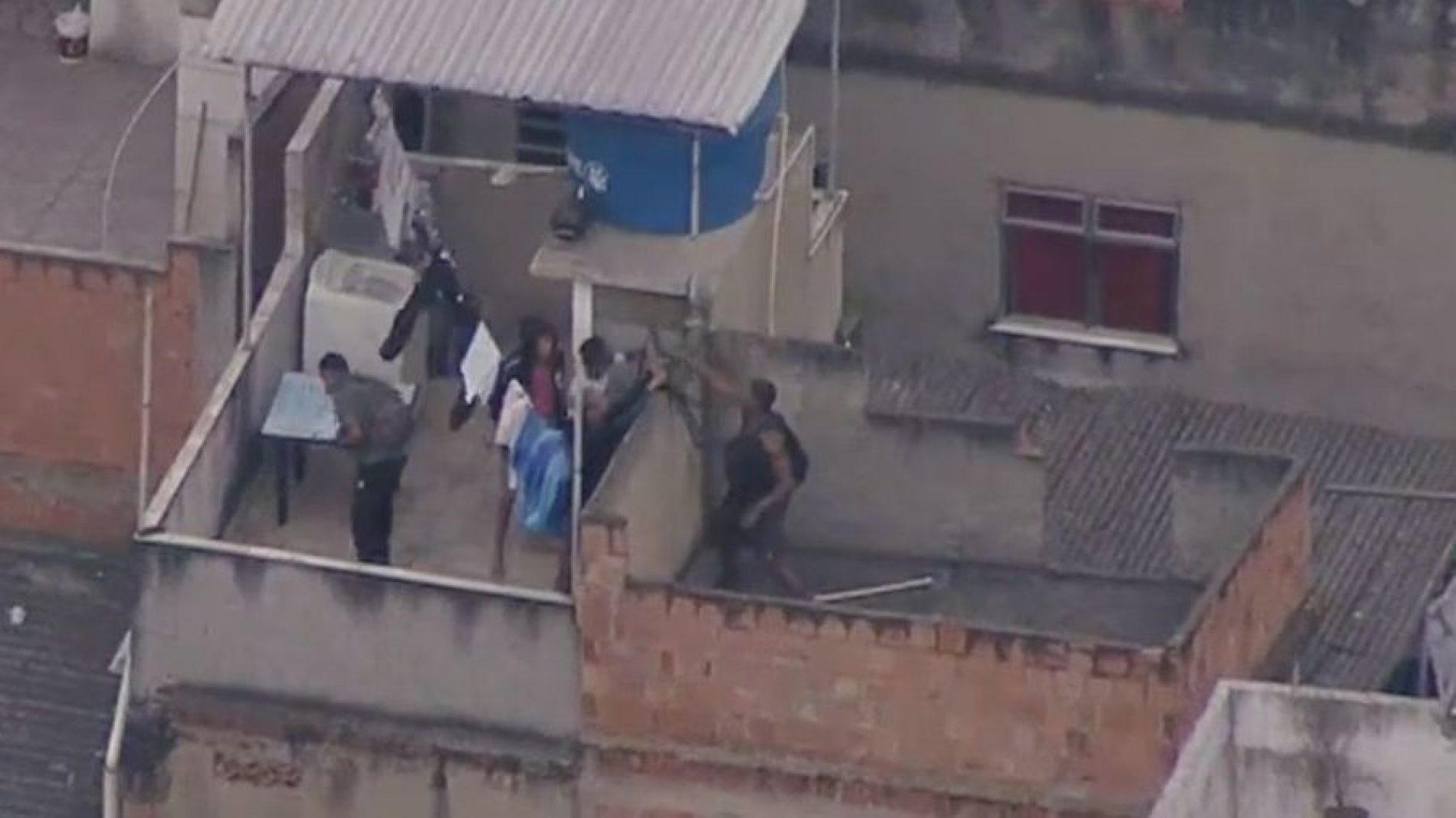Tiroteio durante operação policial deixa pelo menos 25 mortos no Jacarezinho, no Rio de Janeiro