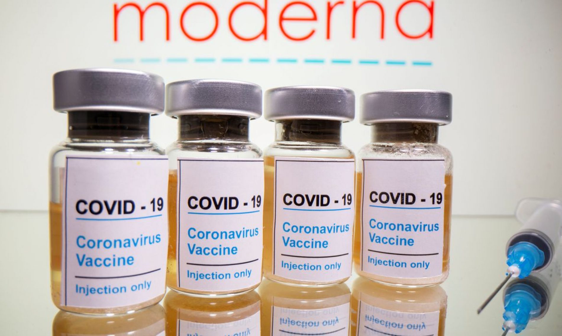 Agência avalia aplicação da vacina Moderna a partir de 12 anos