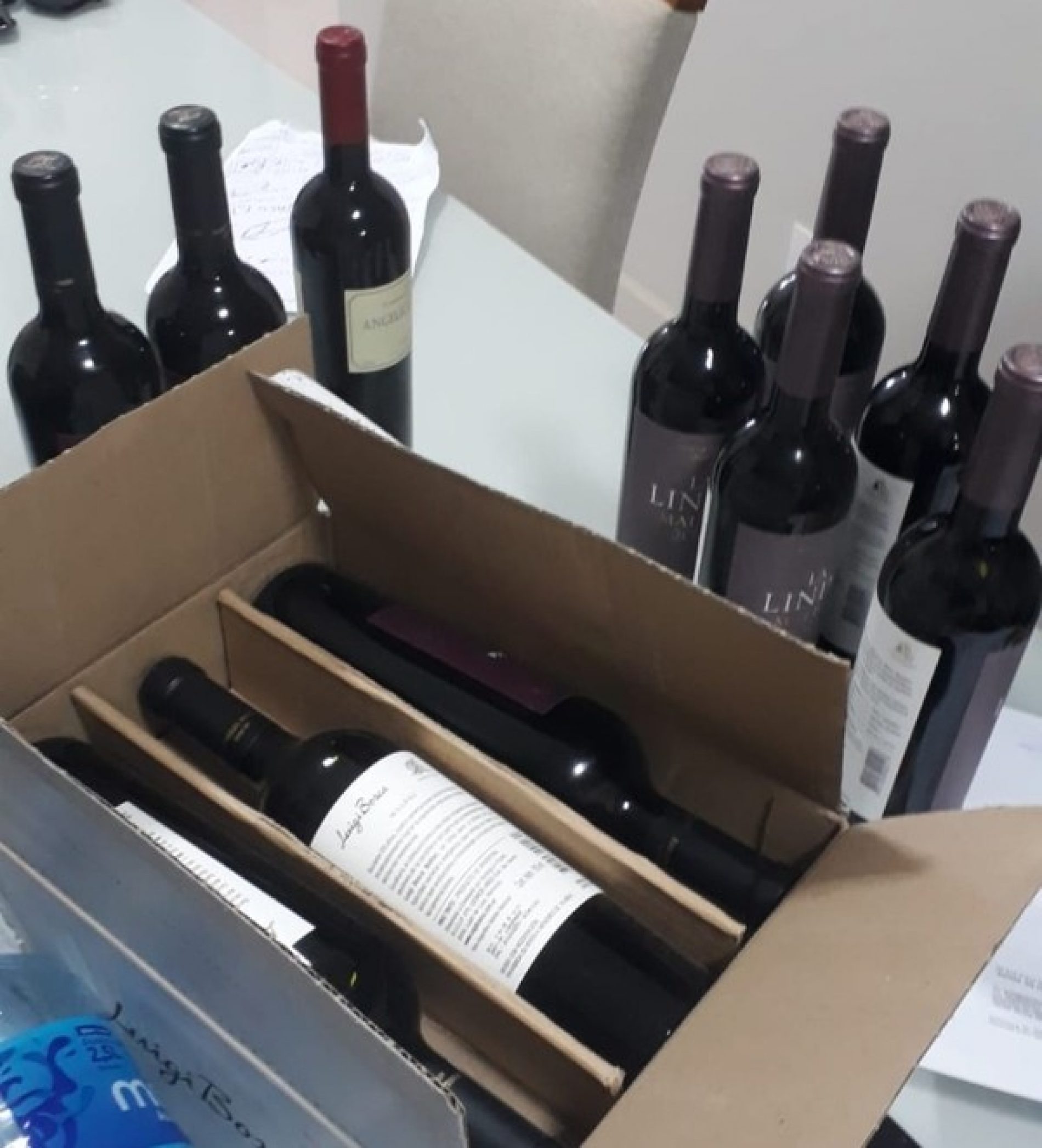REGIÃO: PF apreende garrafas de vinho importadas ilegalmente durante operação