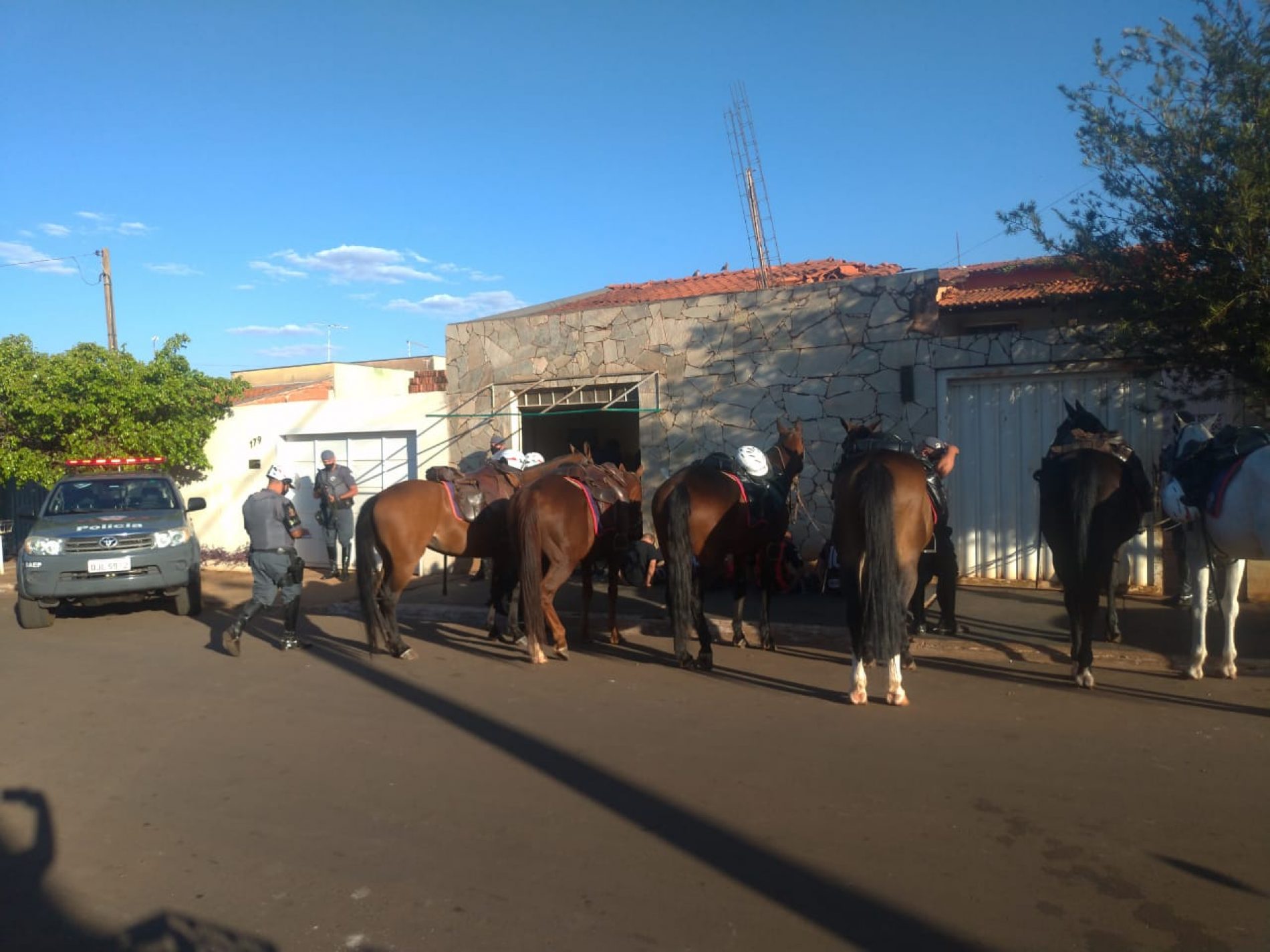 BARRETOS: Vigilância Sanitária interdita bar no bairro Nova Barretos