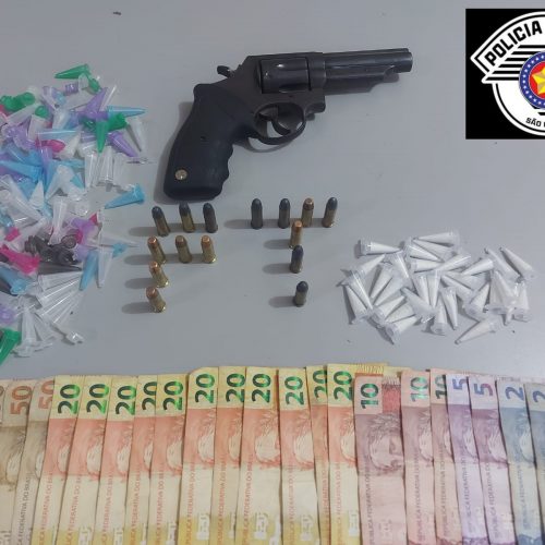 BARRETOS: Força Tática prende “Menor” e apreende drogas, dinheiro e arma