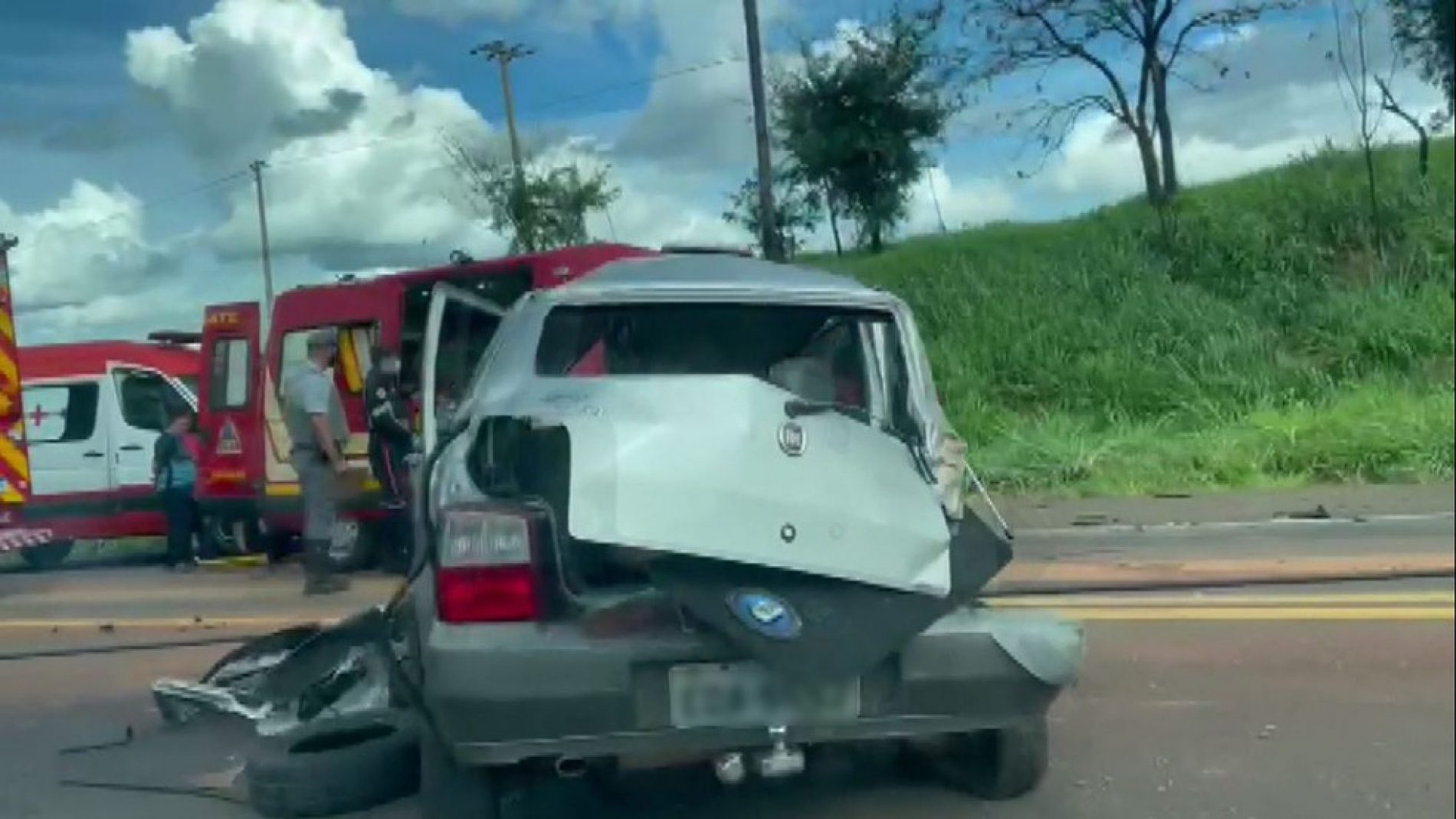 Colisão entre carros deixa dois mortos na Rodovia Assis Chateaubriand em Barretos