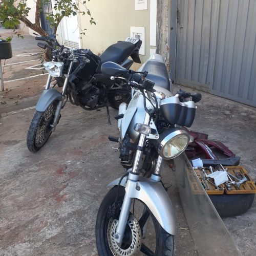 Polícia localiza motocicletas furtadas no interior de imóvel em construção
